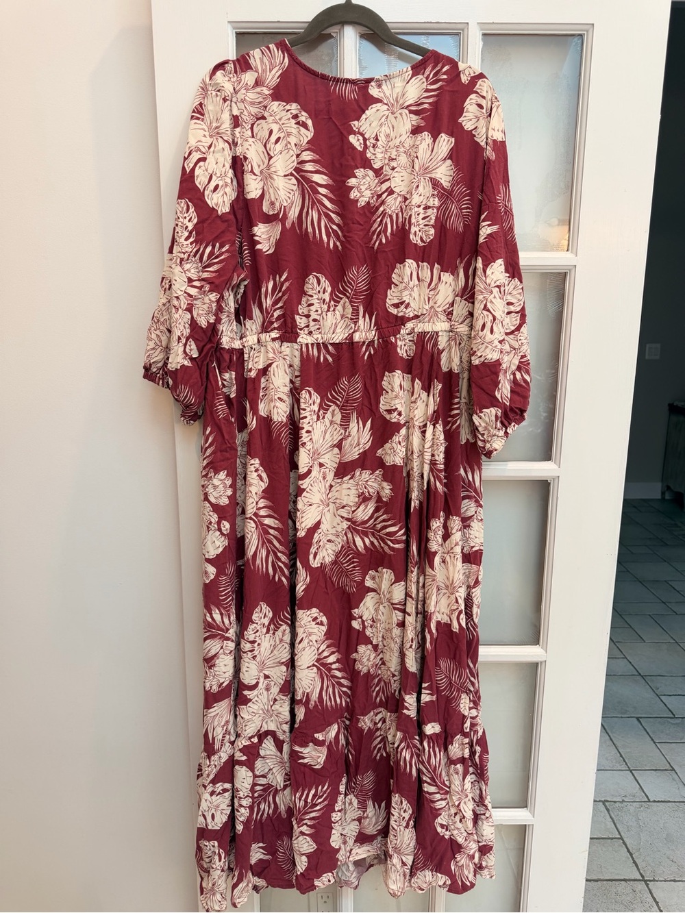 Torrid Boho Chic Y-Neck Challis Maxi Dress in Nova Floral Plum Plus Size 2X - Picture 8 of 15